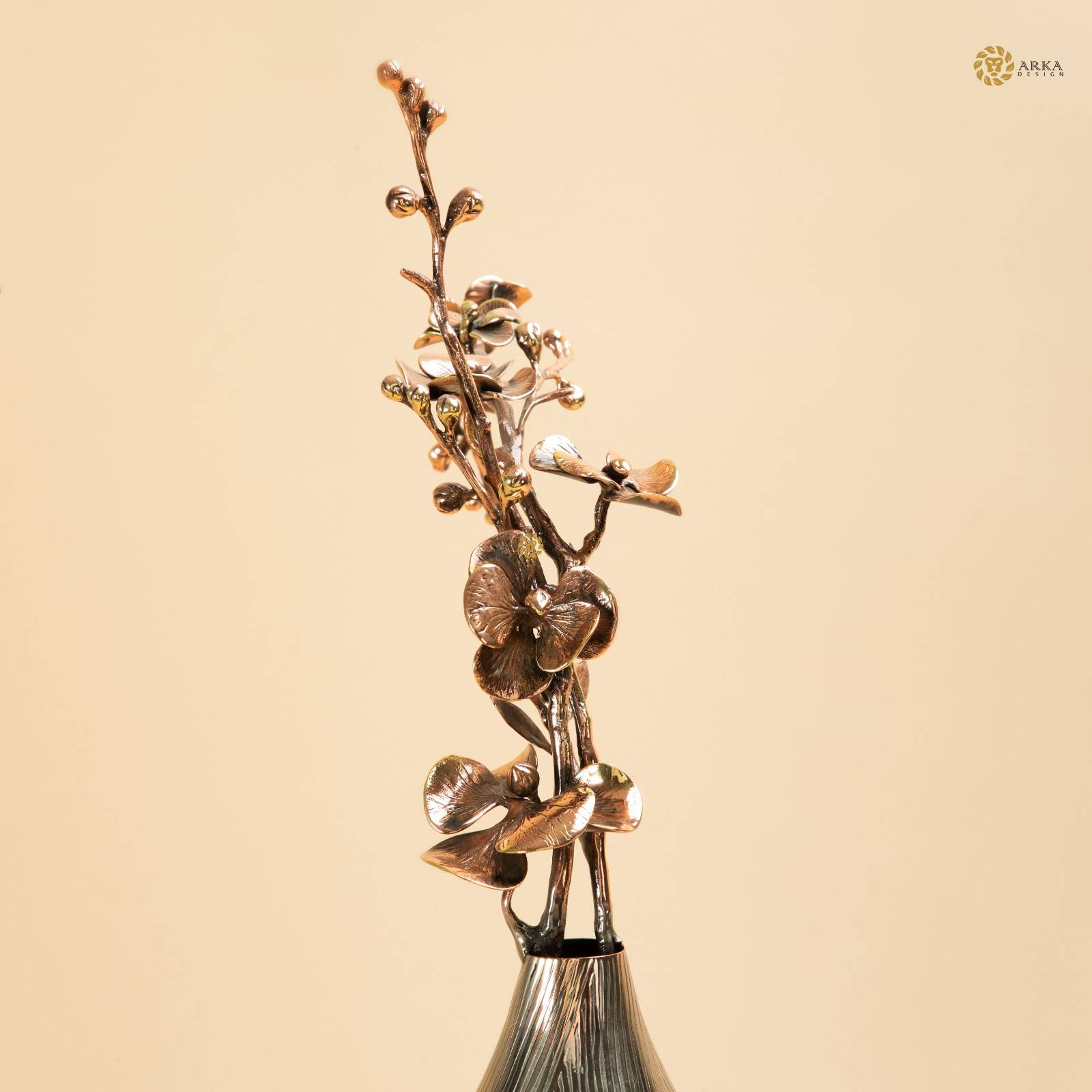 Arka Design Gleaming Bloom Handcrafted Brass Floral Sculpture for Luxury Home Décor