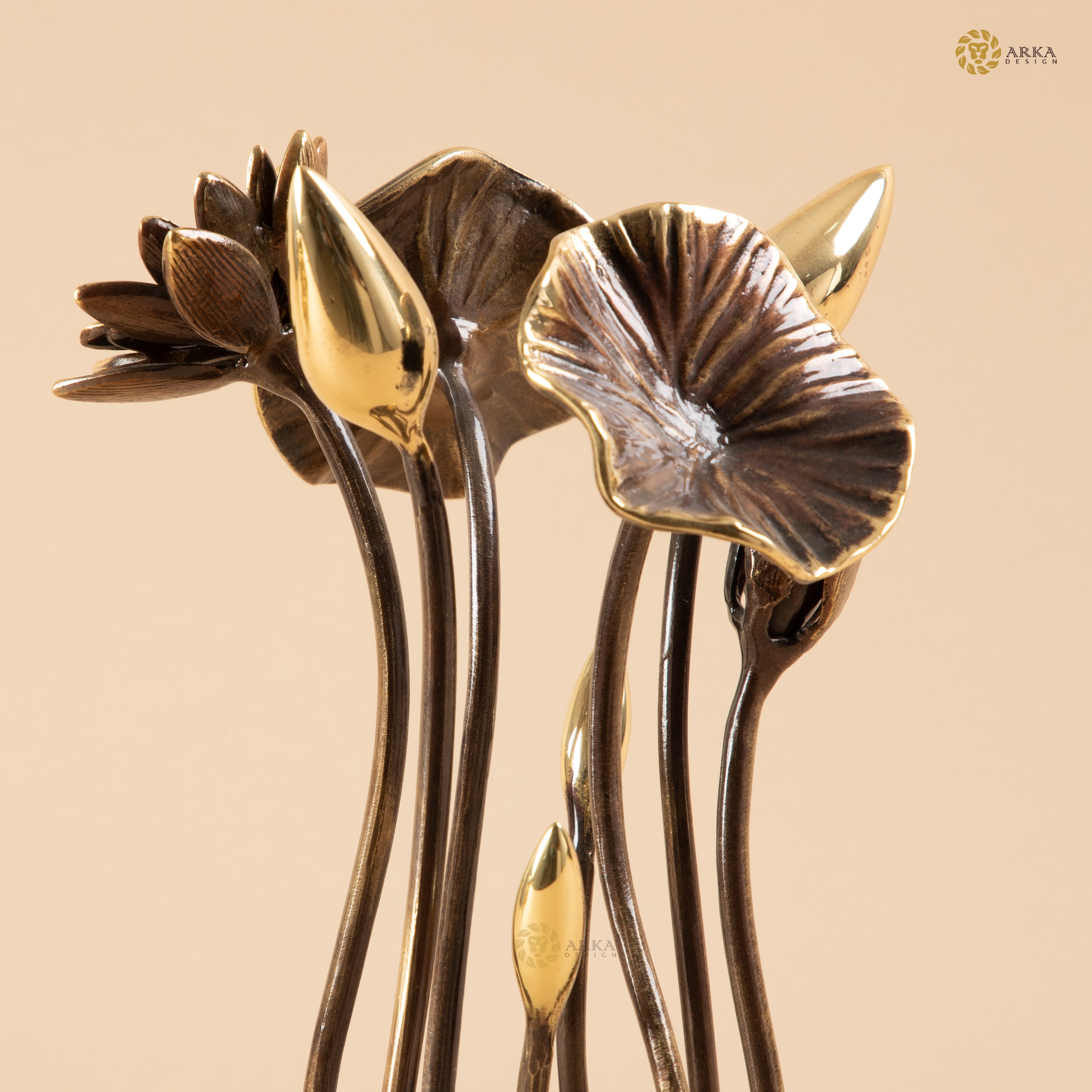 Arka Design Garlandus – Handcrafted Brass Garland Sculpture for Elegant Home Décor