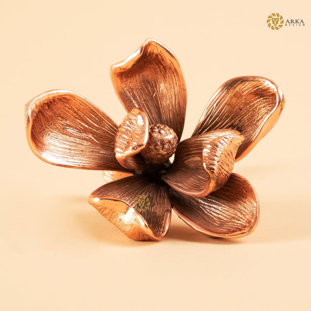 Arka Design Pansy Flower Paper Holder – Handcrafted Brass Desk Accesso