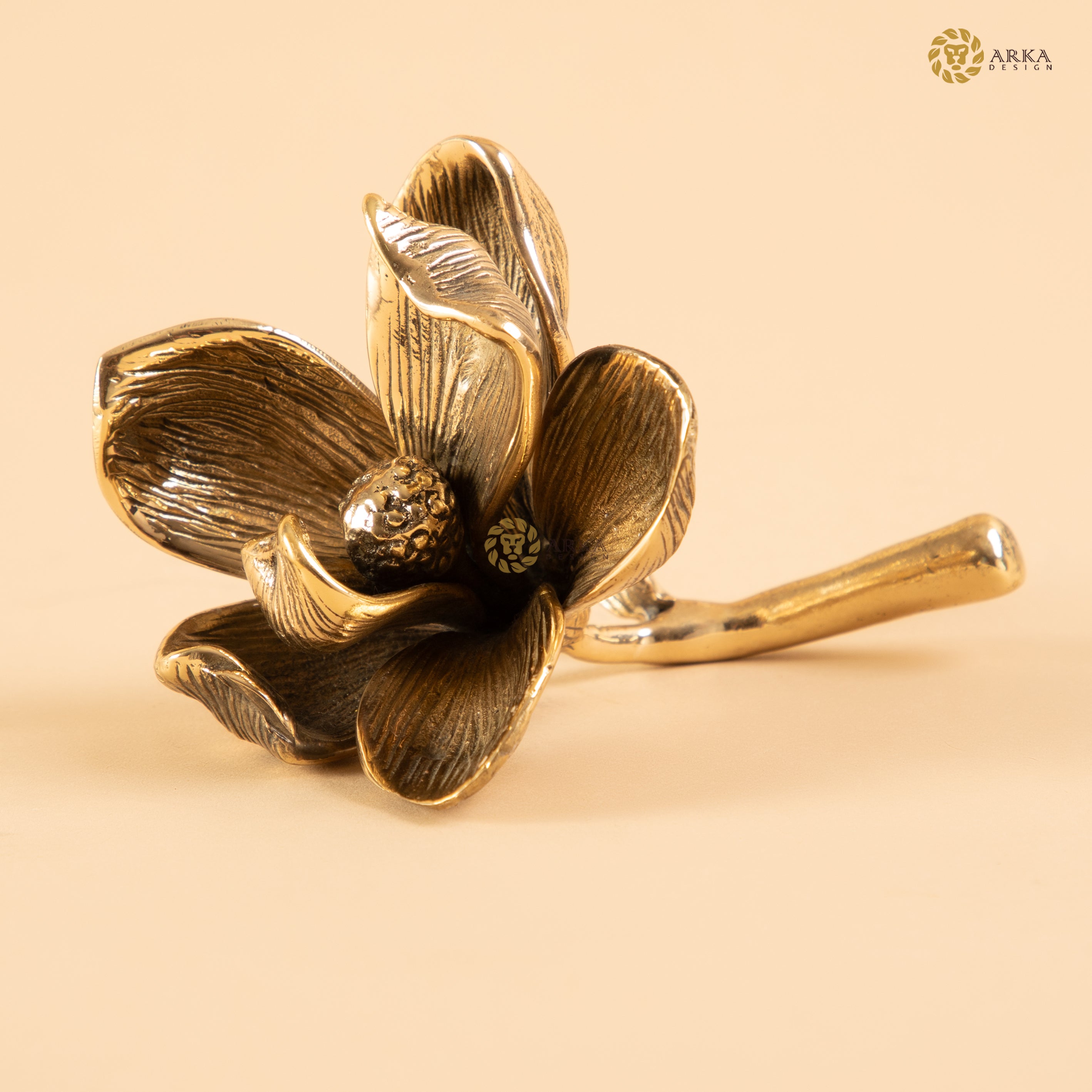 Arka Design Pansy Flower Paper Holder – Handcrafted Brass Desk & Table Accessory