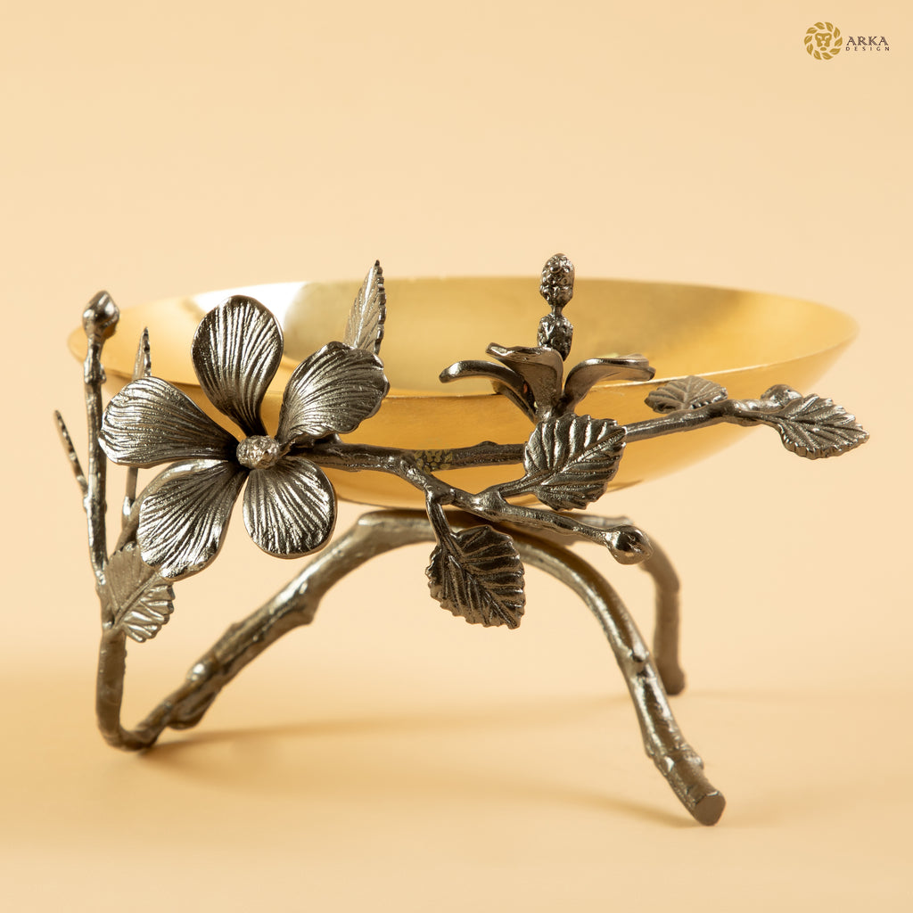 Arka Design Foliarbowl – Handcrafted Brass Leaf-Inspired Decorative Bowl