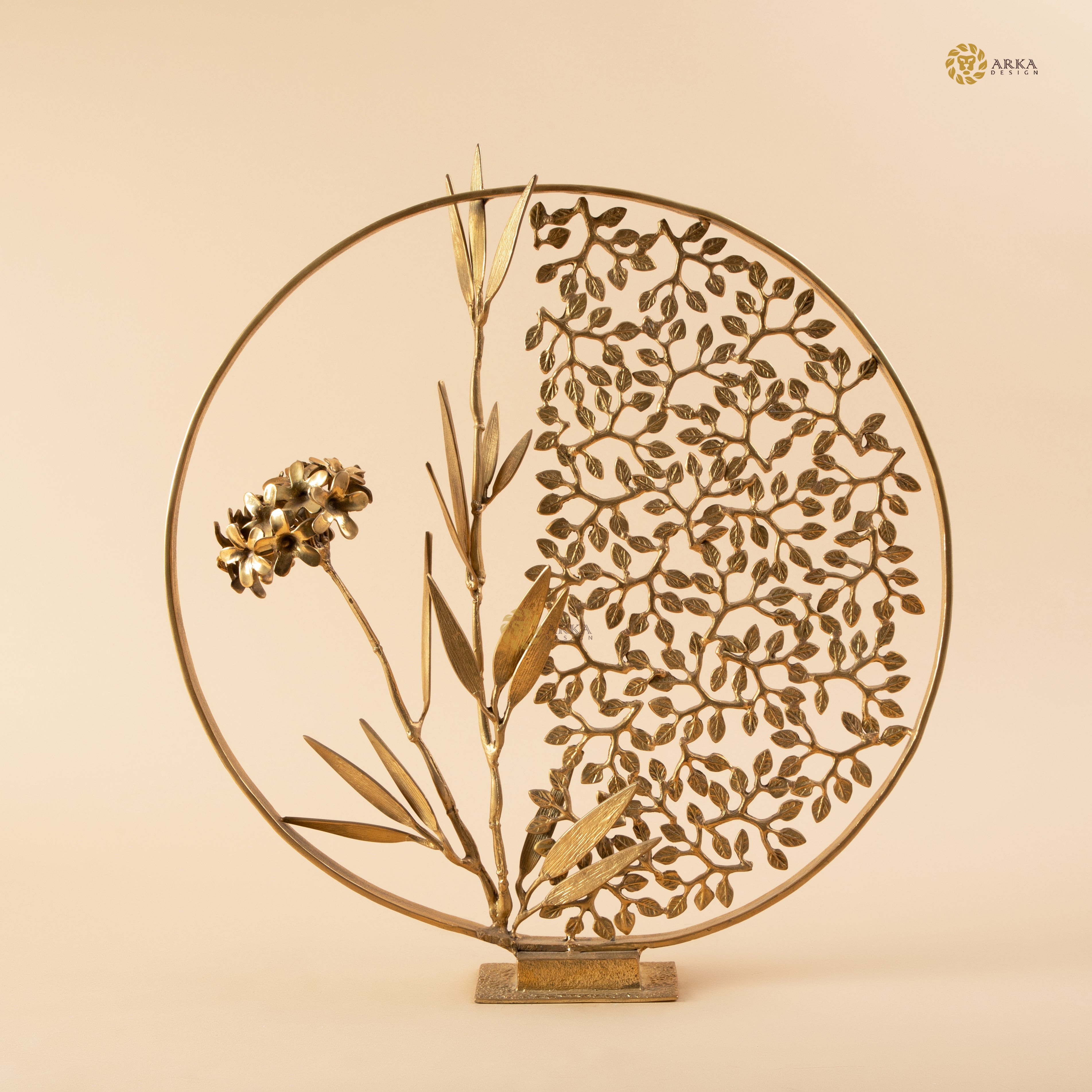 Arka Design Leafy Pie – Handcrafted Brass Leaf Sculpture for Luxury Home Décor