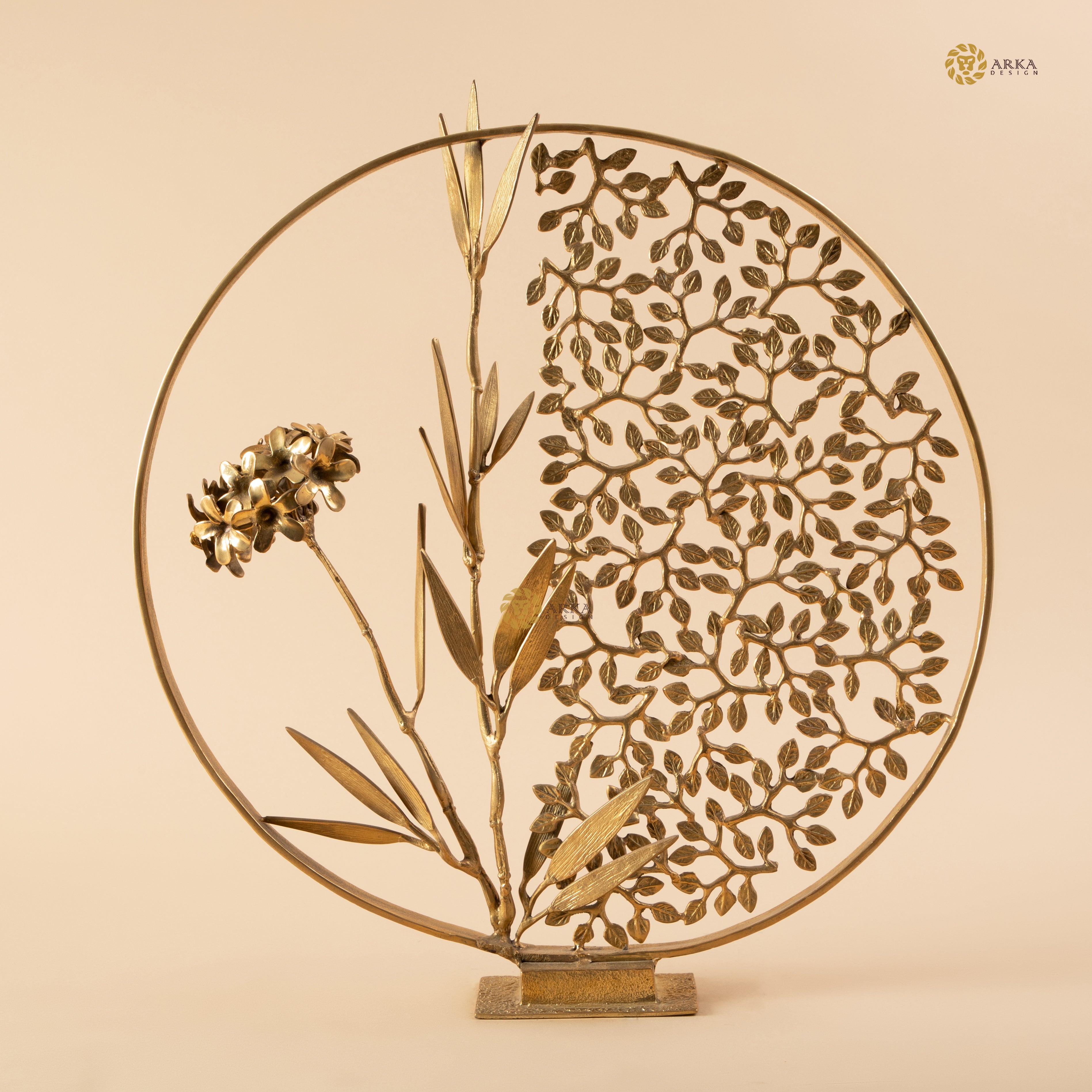 Arka Design Leafy Pie – Handcrafted Brass Leaf Sculpture for Luxury Home Décor