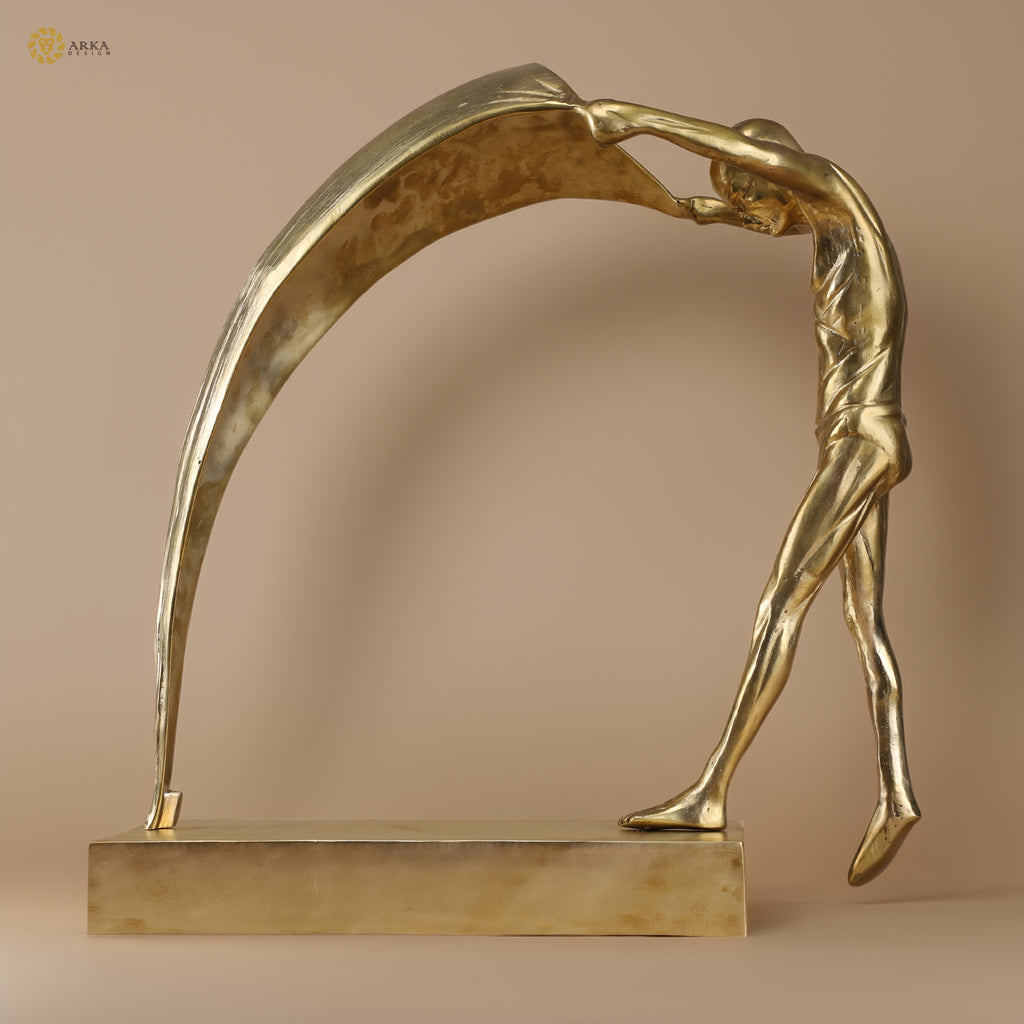 Arka Design Skimboarder – Handcrafted Brass Sports Sculpture for Luxury Home Décor